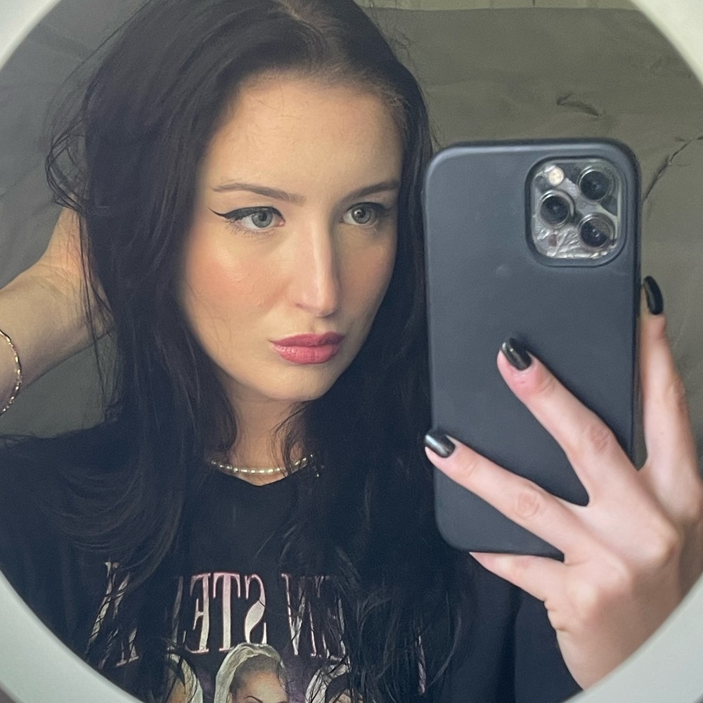 Meet your Posher, Jessica